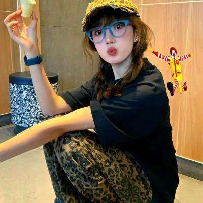 摄氏32度粤语